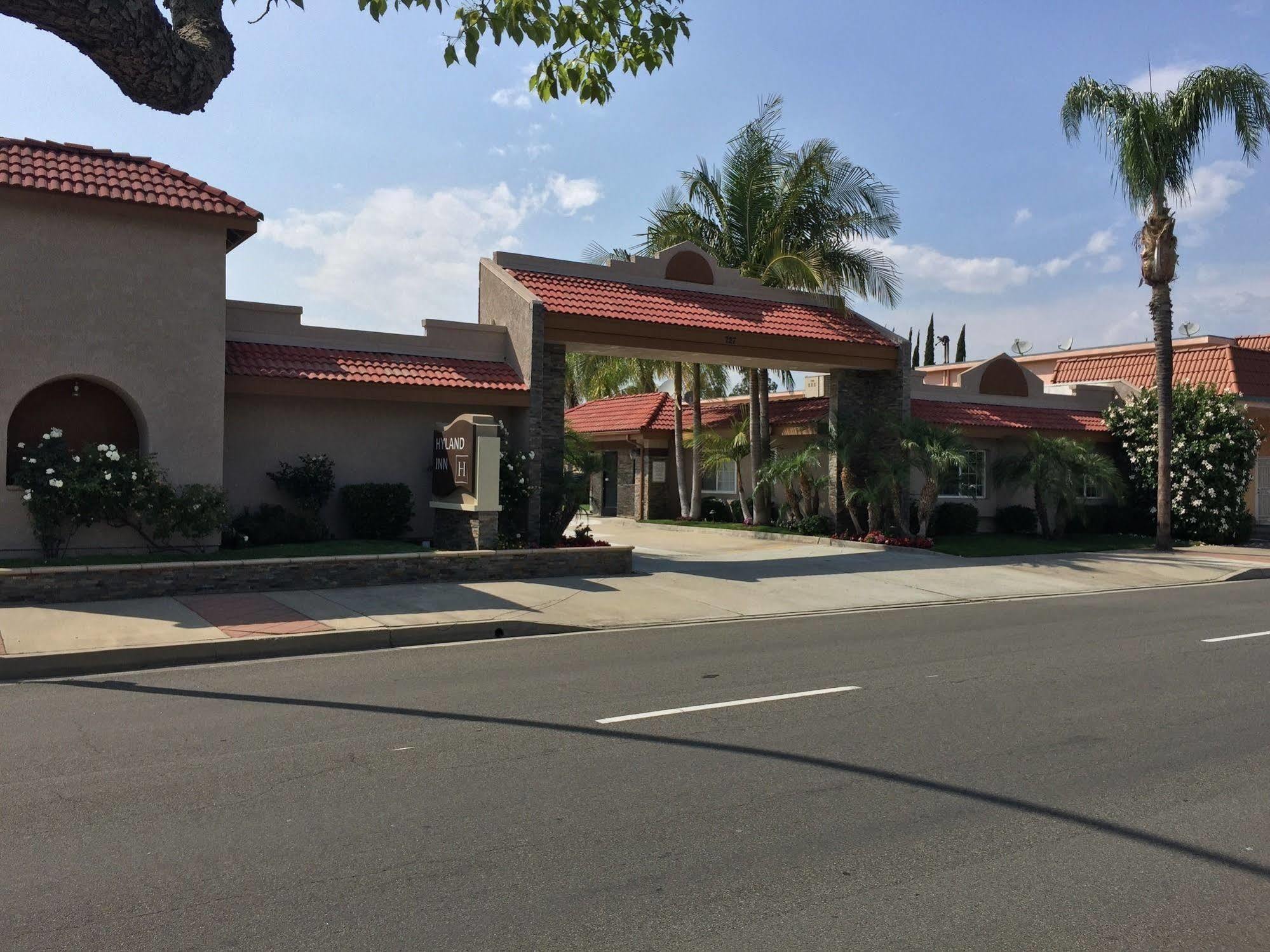 Hyland Inn Brea Esterno foto
