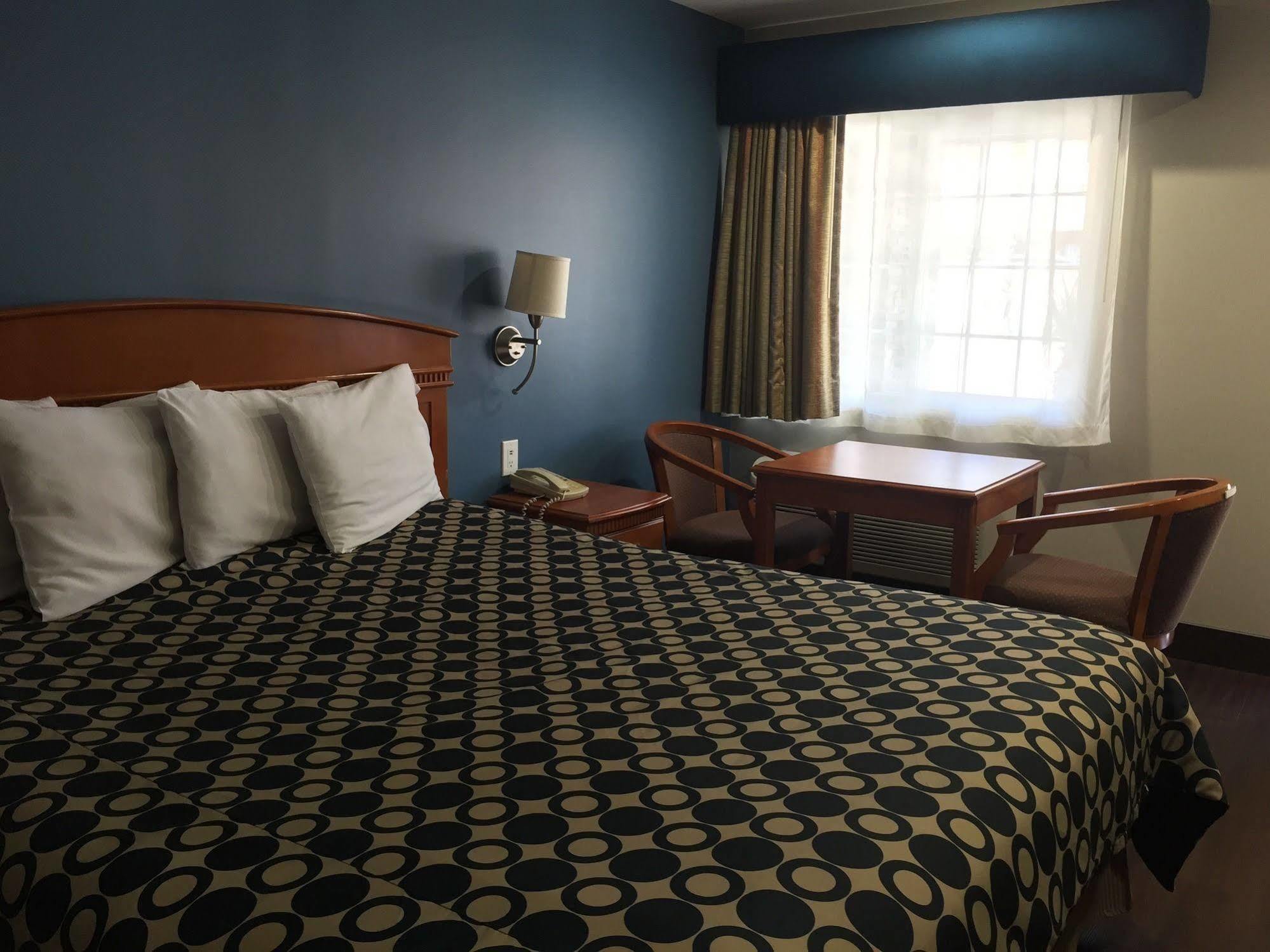 Hyland Inn Brea Esterno foto
